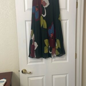 Floral Pleated Skirt